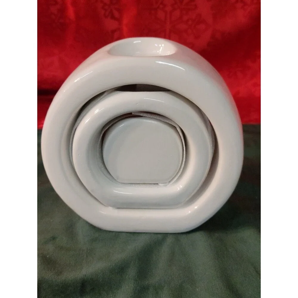 BNIB Candle Holder 3 Piece Nested Interiors Decorative Set
